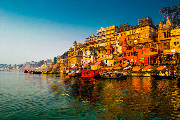 Varanasi tempo traveller from Delhi